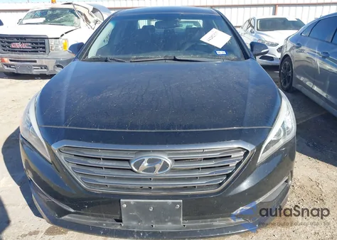 2015 Hyundai Sonata Limited z USA, uszkodzony, nr VIN 5NPE34AF4FH141236